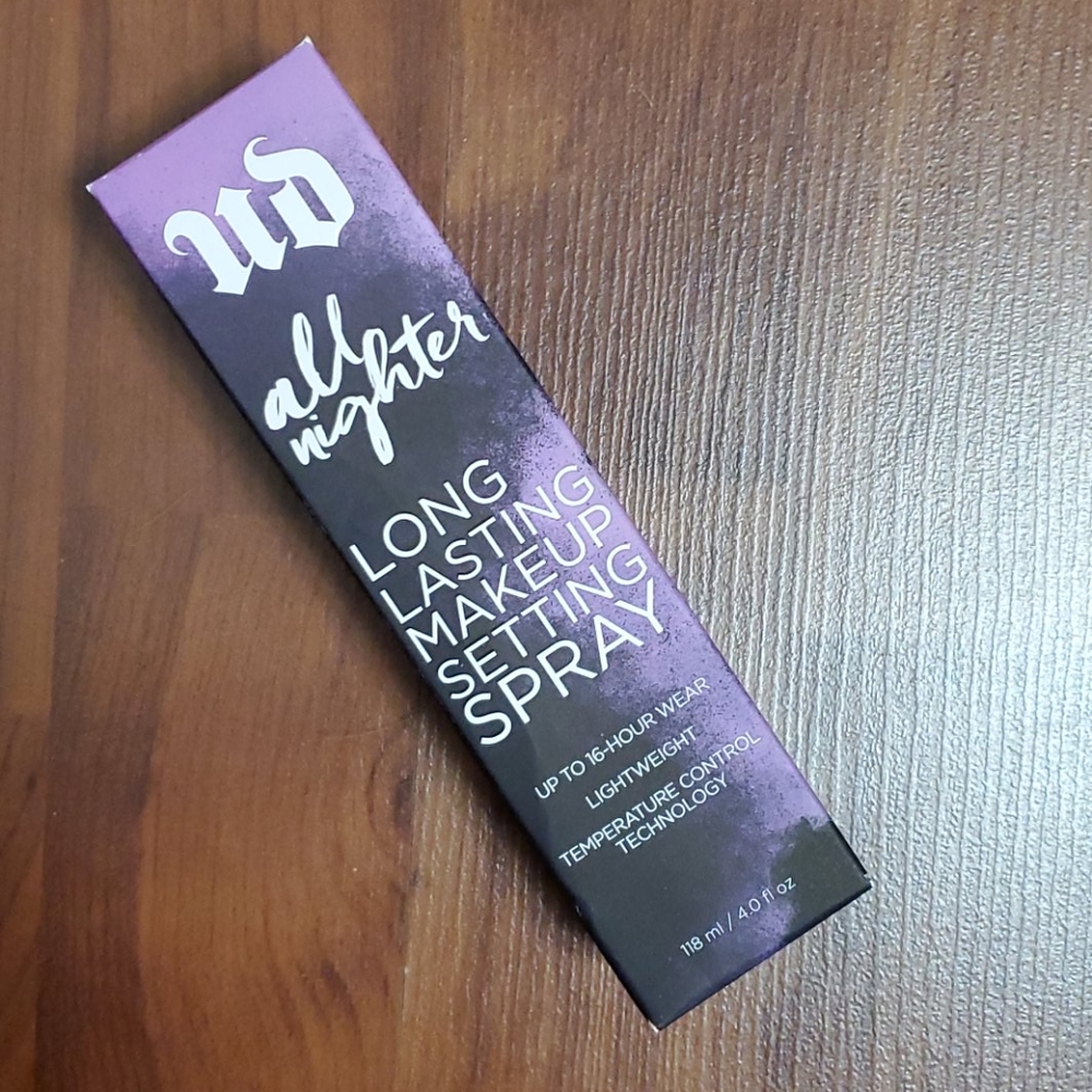 SOLD! Urban Decay Setting Spray